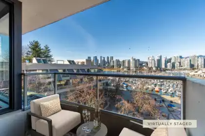 527 666 Leg In Boot Square, Vancouver, BC, Vancouver — Apartment/Condo for sale
