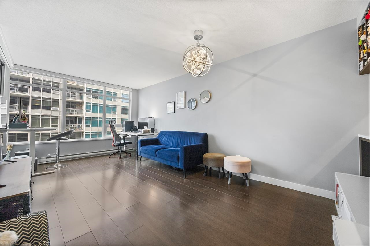 Kitchen Photo of 1213 6288 No. 3 Road, Richmond, BC