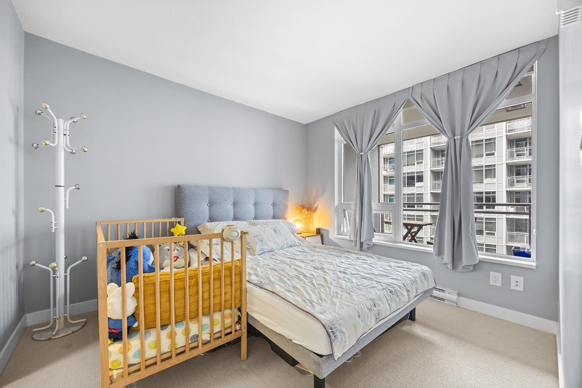 Primary Bathroom Photo of 1213 6288 No. 3 Road, Richmond, BC