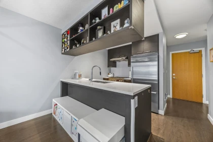 Kitchen Island Photo of 1213 6288 No. 3 Road, Richmond, BC
