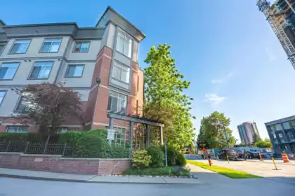 309 10499 University Drive, Surrey, BC, Whalley — 1 bed apartment/condo for sale