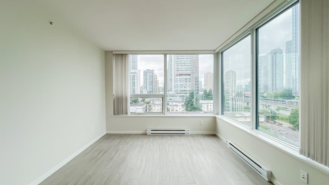 Breakfast Nook Photo of 907 6658 Dow Avenue, Burnaby, BC