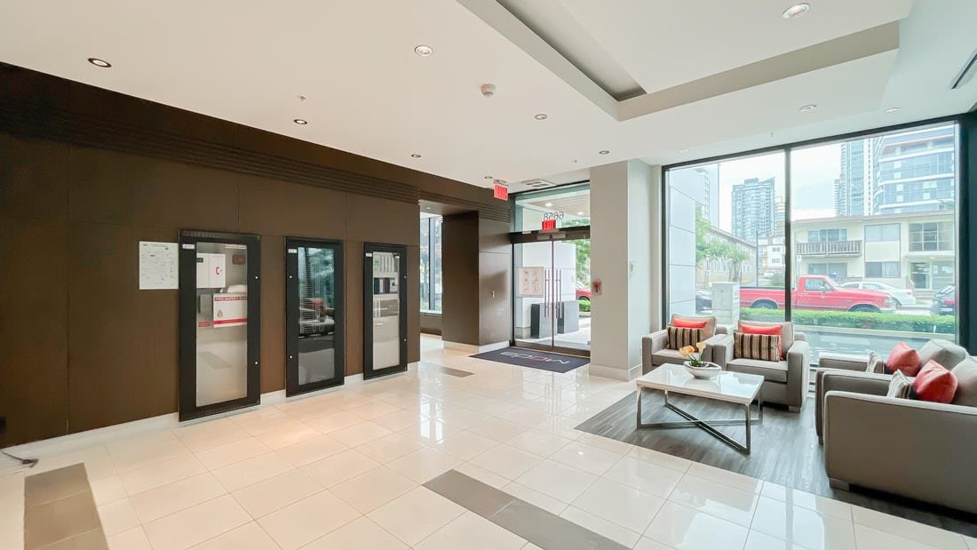 Family Room Photo of 907 6658 Dow Avenue, Burnaby, BC