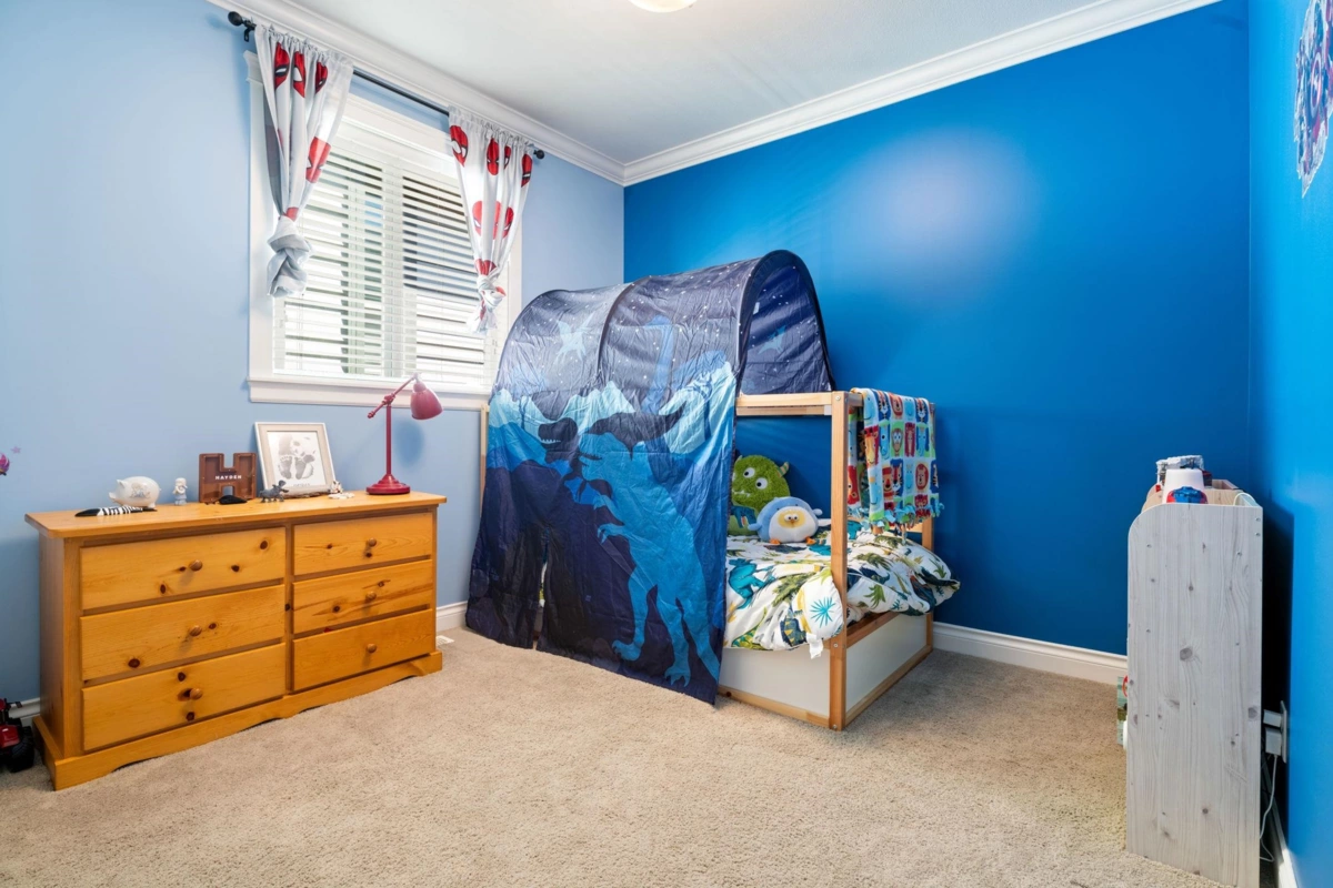 Guest Bathroom Photo of 13346 236 Street, Maple Ridge, BC