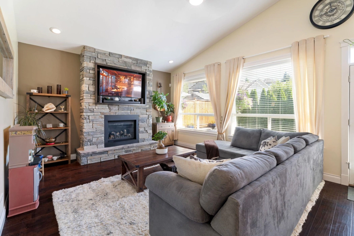 Primary Bathroom Photo of 13346 236 Street, Maple Ridge, BC