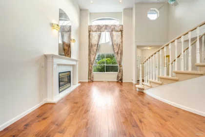 Basement Recreation Room Photo of 16042 108a Avenue, Surrey, BC