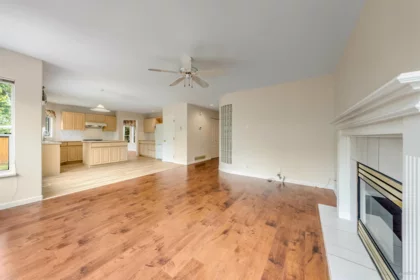 Breakfast Nook Photo of 16042 108a Avenue, Surrey, BC