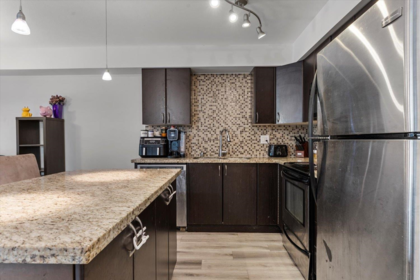 Breakfast Nook Photo of 221 2515 Park Drive, Abbotsford, BC