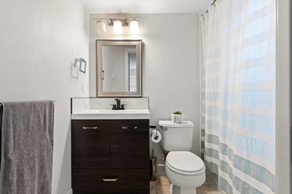 Hallway Photo of 221 2515 Park Drive, Abbotsford, BC