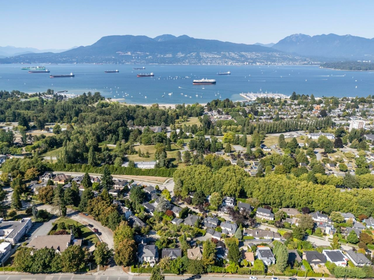 Community Amenities Photo (Clubhouse) of 2533 Wallace Crescent, Vancouver, BC