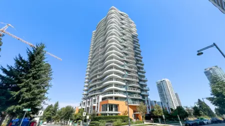 1905 13303 Central Avenue, Surrey, BC, Surrey — Apartment/Condo for sale