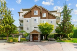 206 10186 155 Street, Surrey, BC
