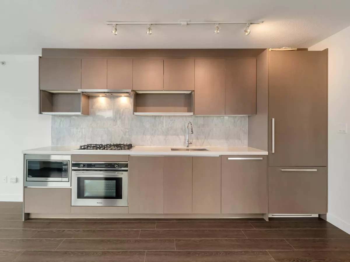 Living Room Photo of 509 13696 100 Avenue, Surrey, BC