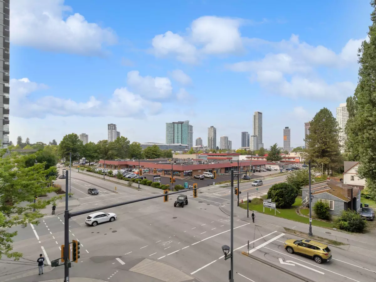 Powder Room Photo of 509 13696 100 Avenue, Surrey, BC
