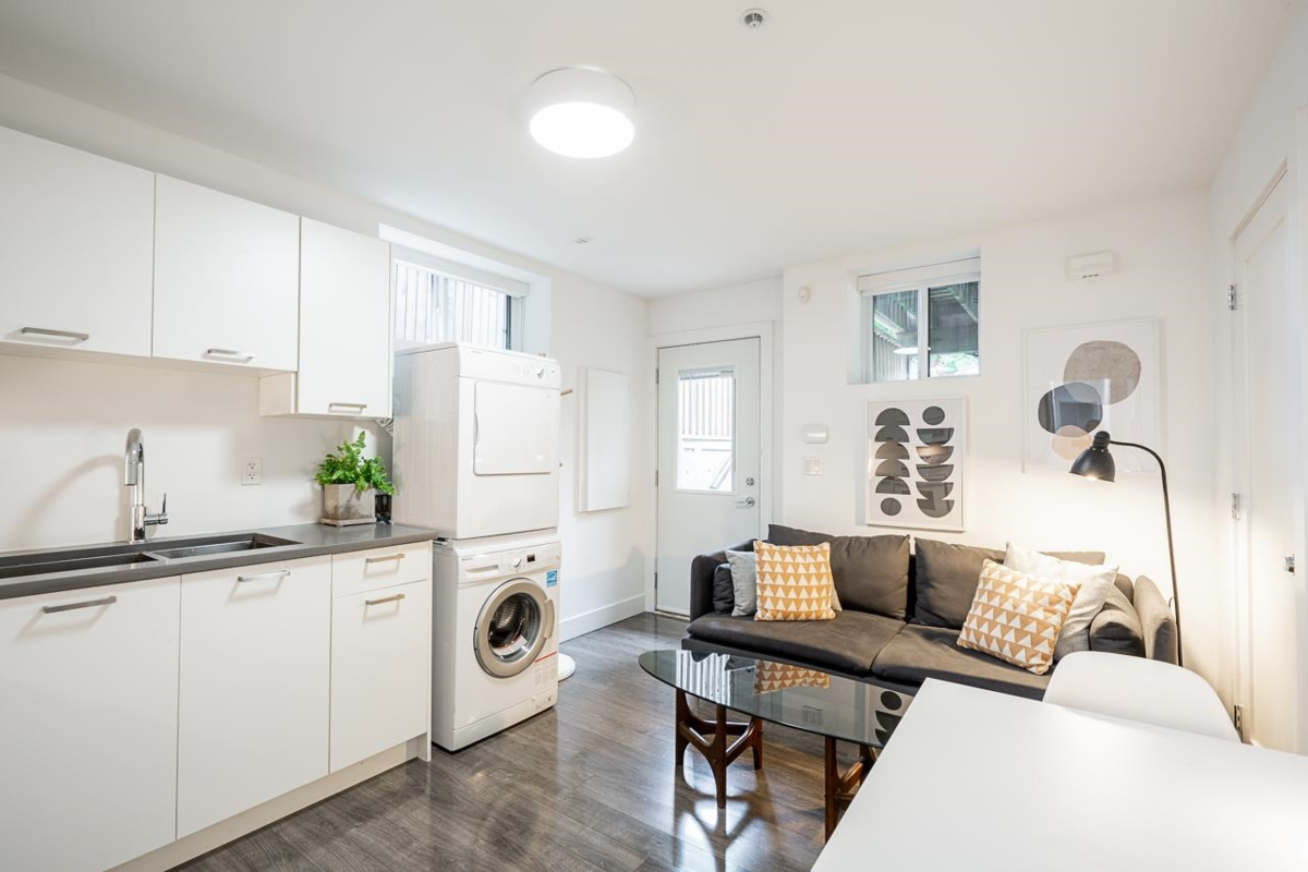 Garage Interior Photo of 33 E 22nd Avenue, Vancouver, BC