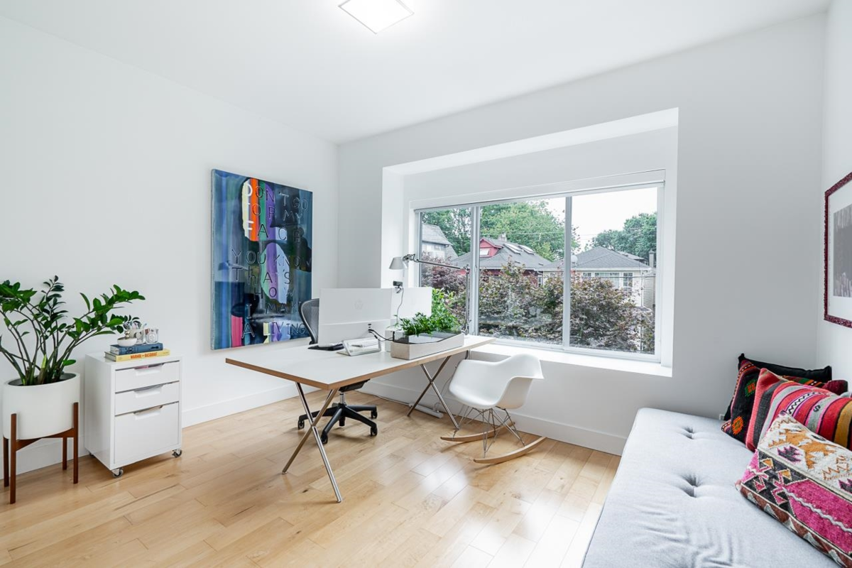 Mudroom Photo of 33 E 22nd Avenue, Vancouver, BC