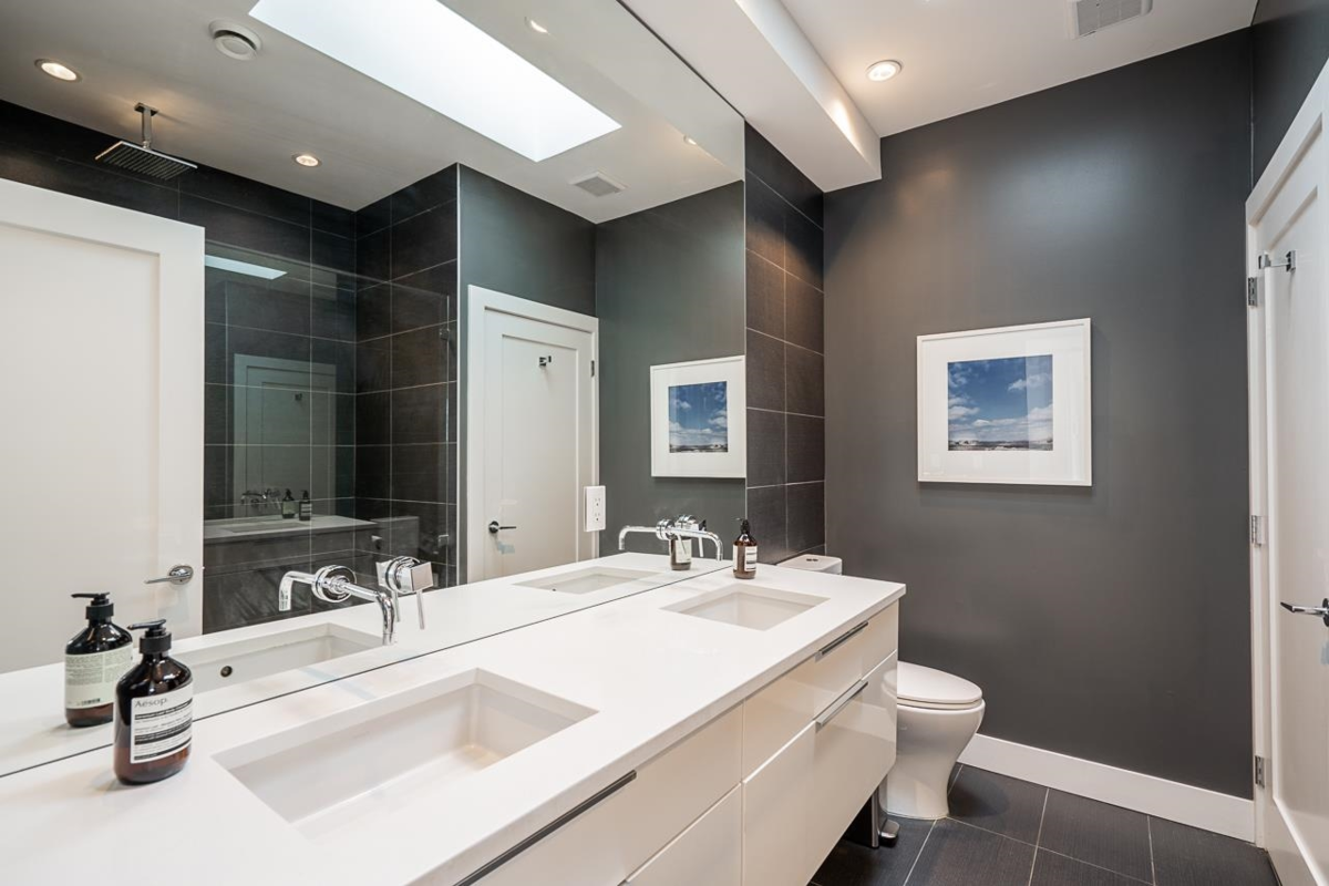 Office / Den Photo of 33 E 22nd Avenue, Vancouver, BC