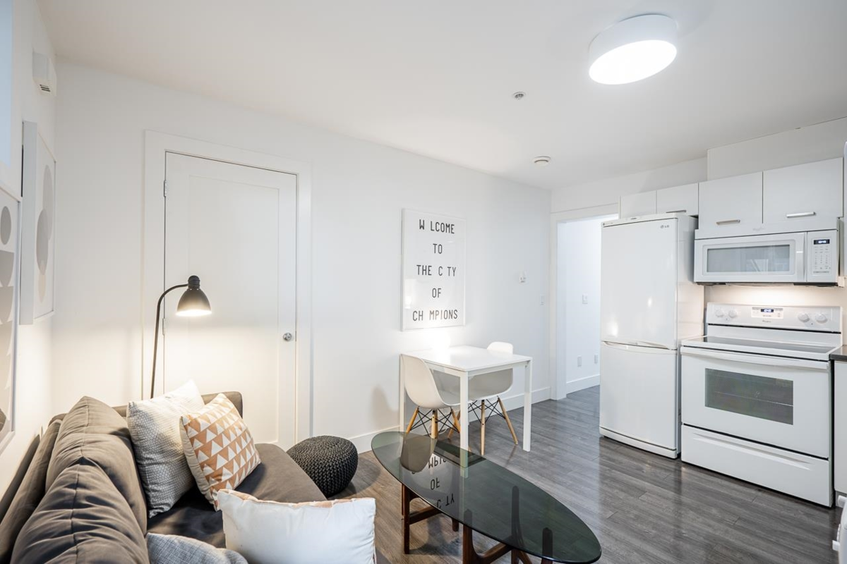 Outdoor Patio Photo of 33 E 22nd Avenue, Vancouver, BC