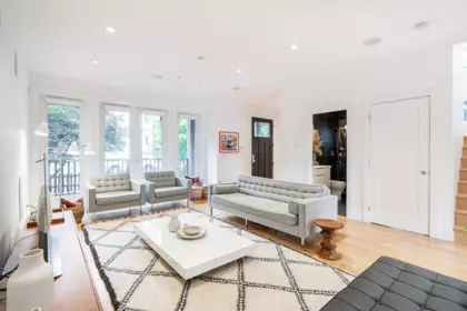 33 E 22nd Avenue, Vancouver, BC, Vancouver — Single Family Residence for sale