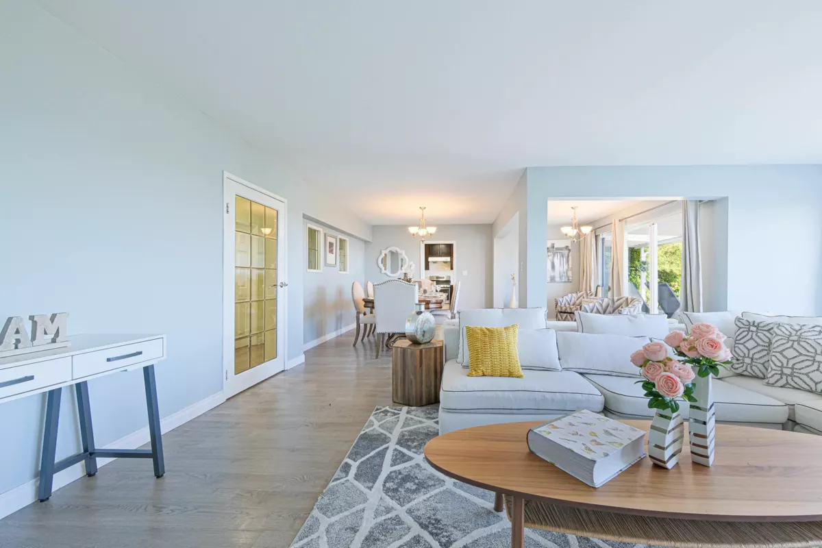 Pantry Photo of 2365 Queens Avenue, West Vancouver, BC