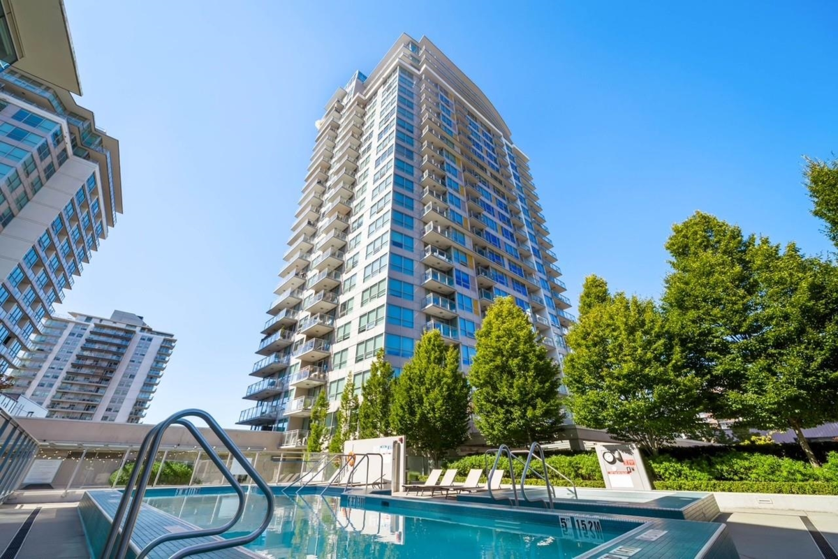 Mudroom Photo of 1703 125 E 14th Street, North Vancouver, BC