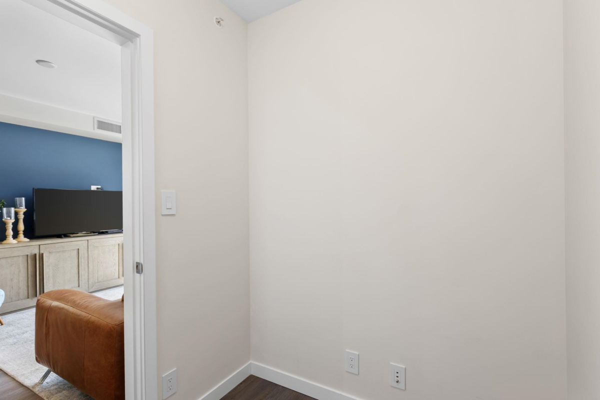 Primary Bedroom Photo of 1703 125 E 14th Street, North Vancouver, BC