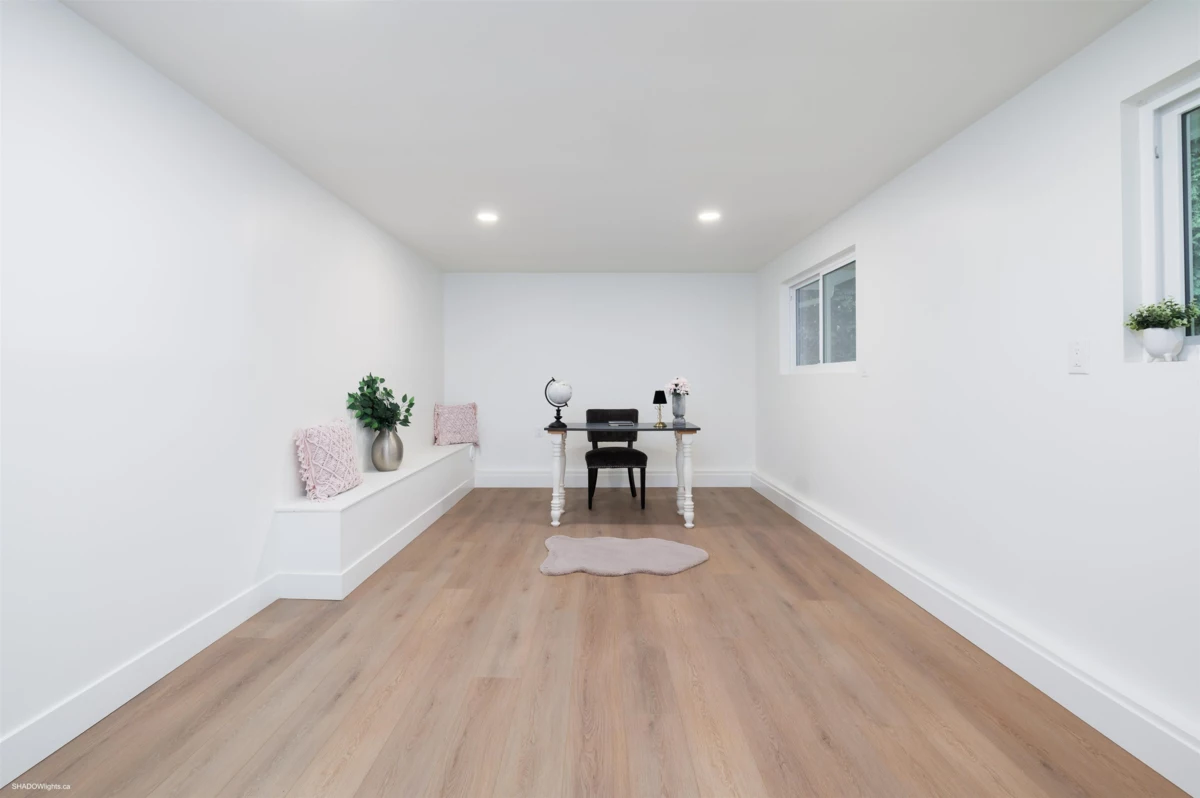 Basement Recreation Room Photo of 60 53a Street, Delta, BC