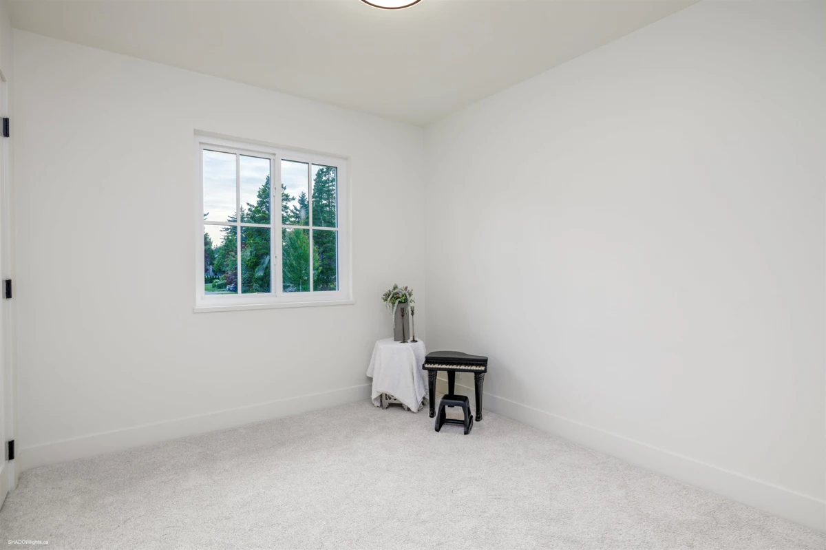 Guest Bathroom Photo of 60 53a Street, Delta, BC