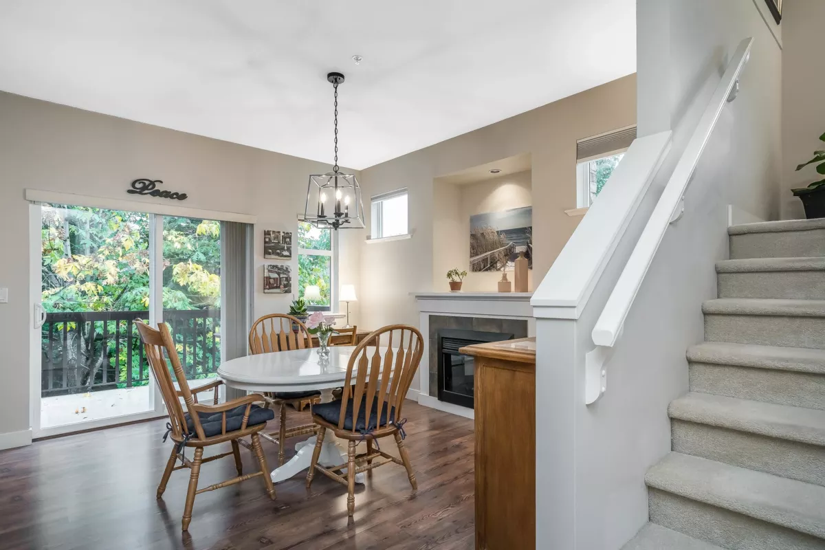 Kitchen Photo of 62 19932 70 Avenue, Langley, BC