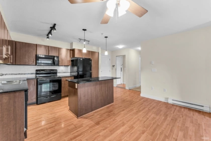 214 12020 207a Street, Maple Ridge, BC, Maple Ridge — Apartment/Condo for sale