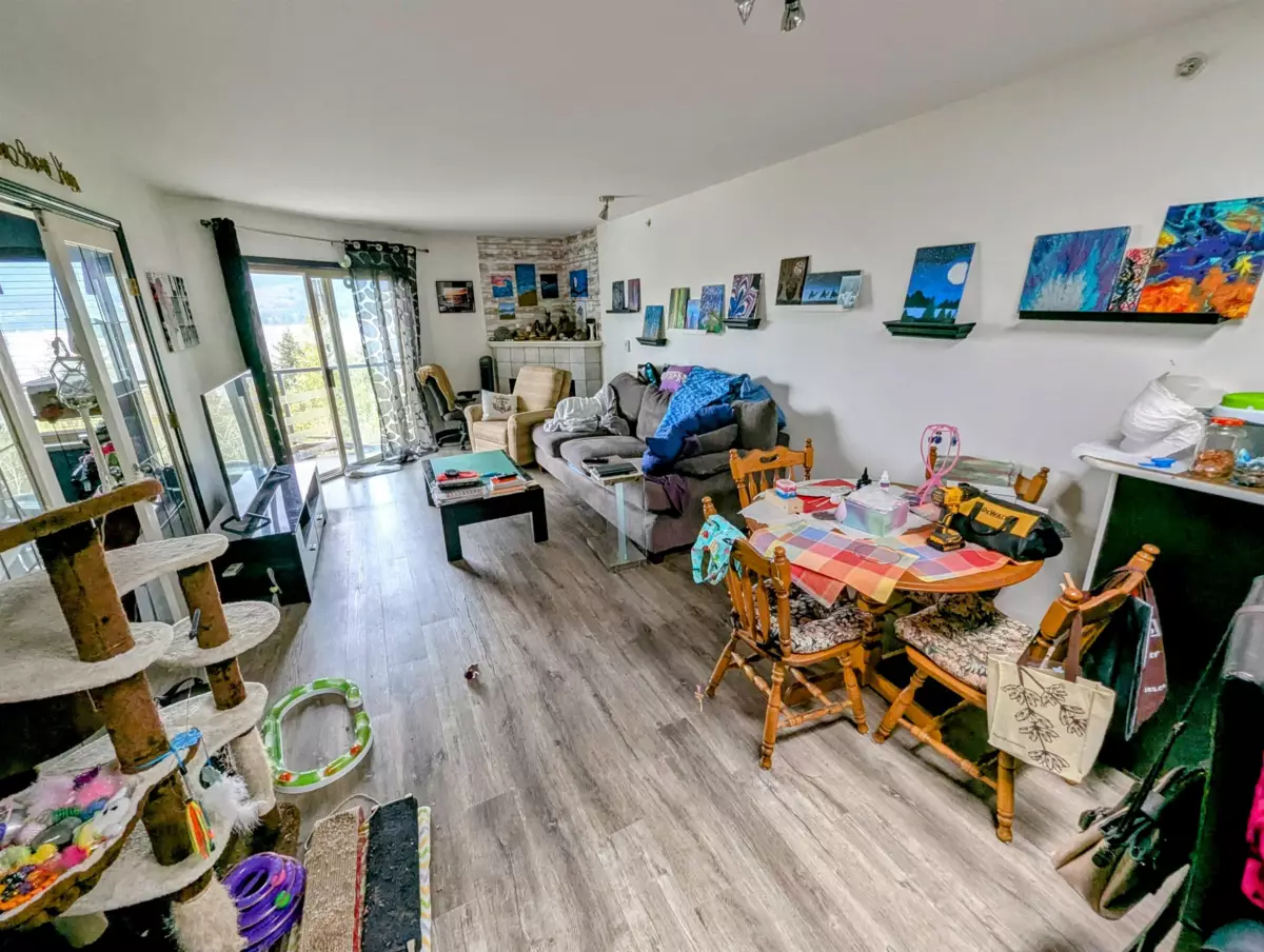 Family Room Photo of 322 5780 Trail Avenue, Sechelt, BC