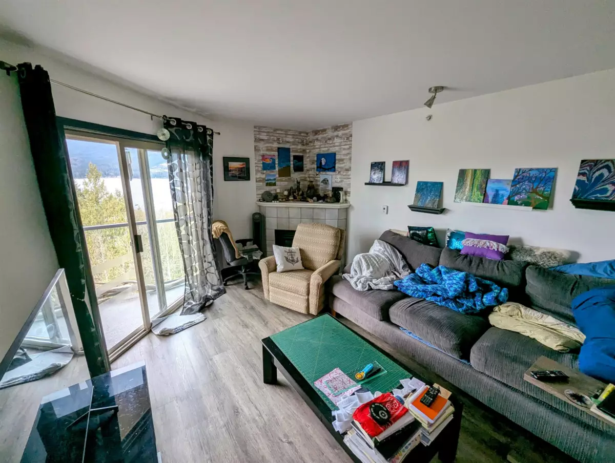 Pantry Photo of 322 5780 Trail Avenue, Sechelt, BC