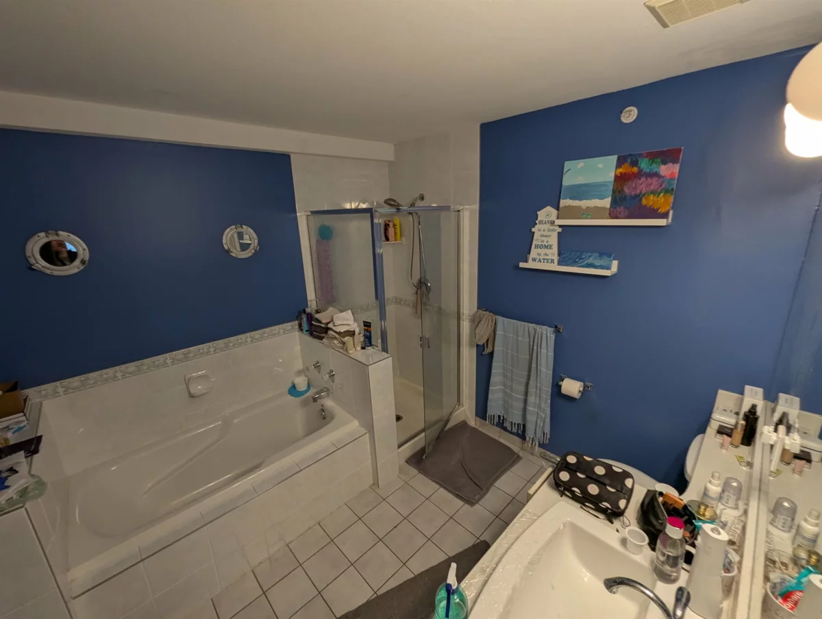 Primary Bedroom Photo of 322 5780 Trail Avenue, Sechelt, BC