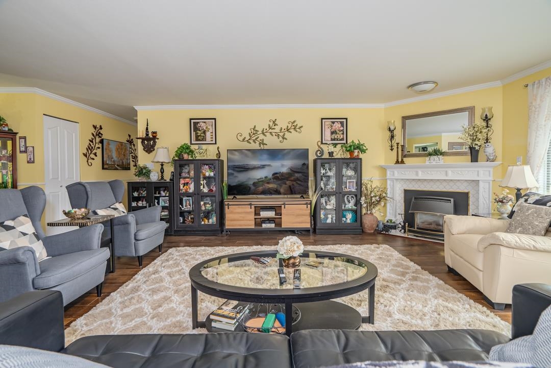Dining Area Photo of 38 3115 Trafalgar Street, Abbotsford, BC