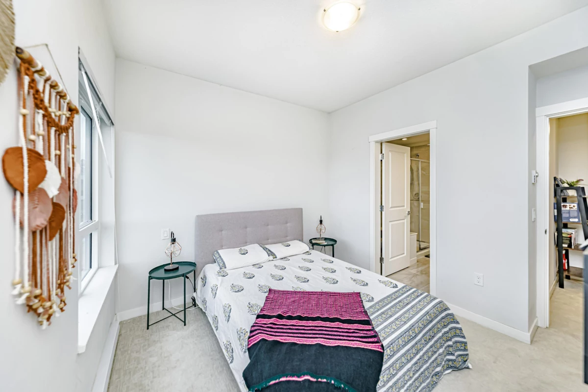 Basement Recreation Room Photo of 3 15151 Edmund Drive, Surrey, BC