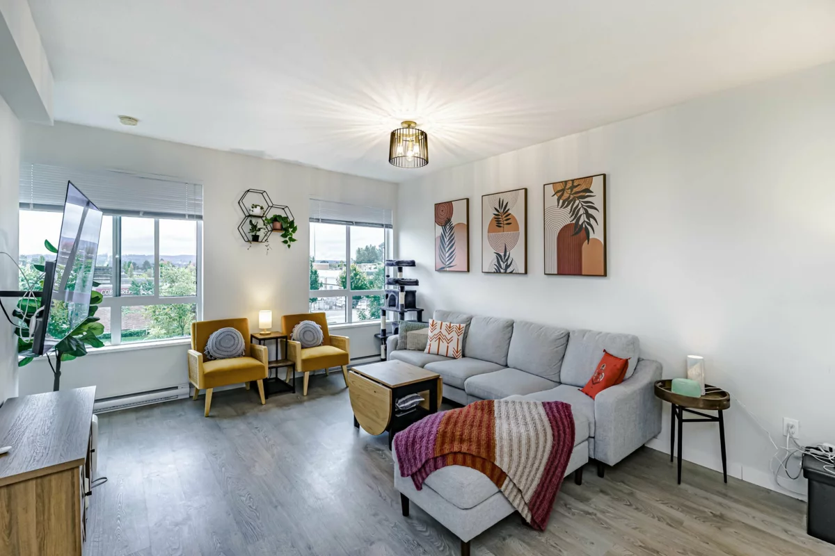 Breakfast Nook Photo of 3 15151 Edmund Drive, Surrey, BC