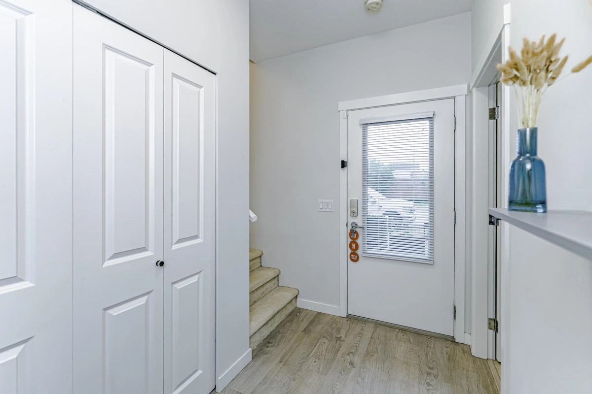 Kitchen Photo of 3 15151 Edmund Drive, Surrey, BC