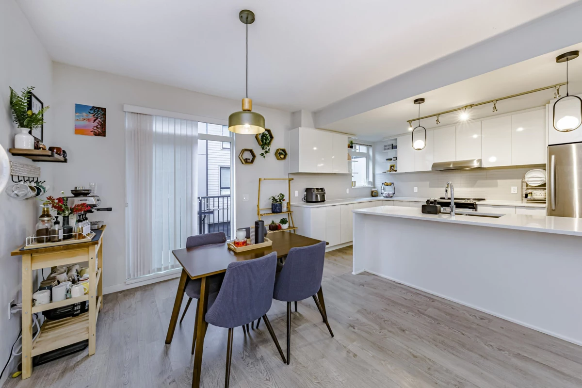 Walk-In Closet Photo of 3 15151 Edmund Drive, Surrey, BC