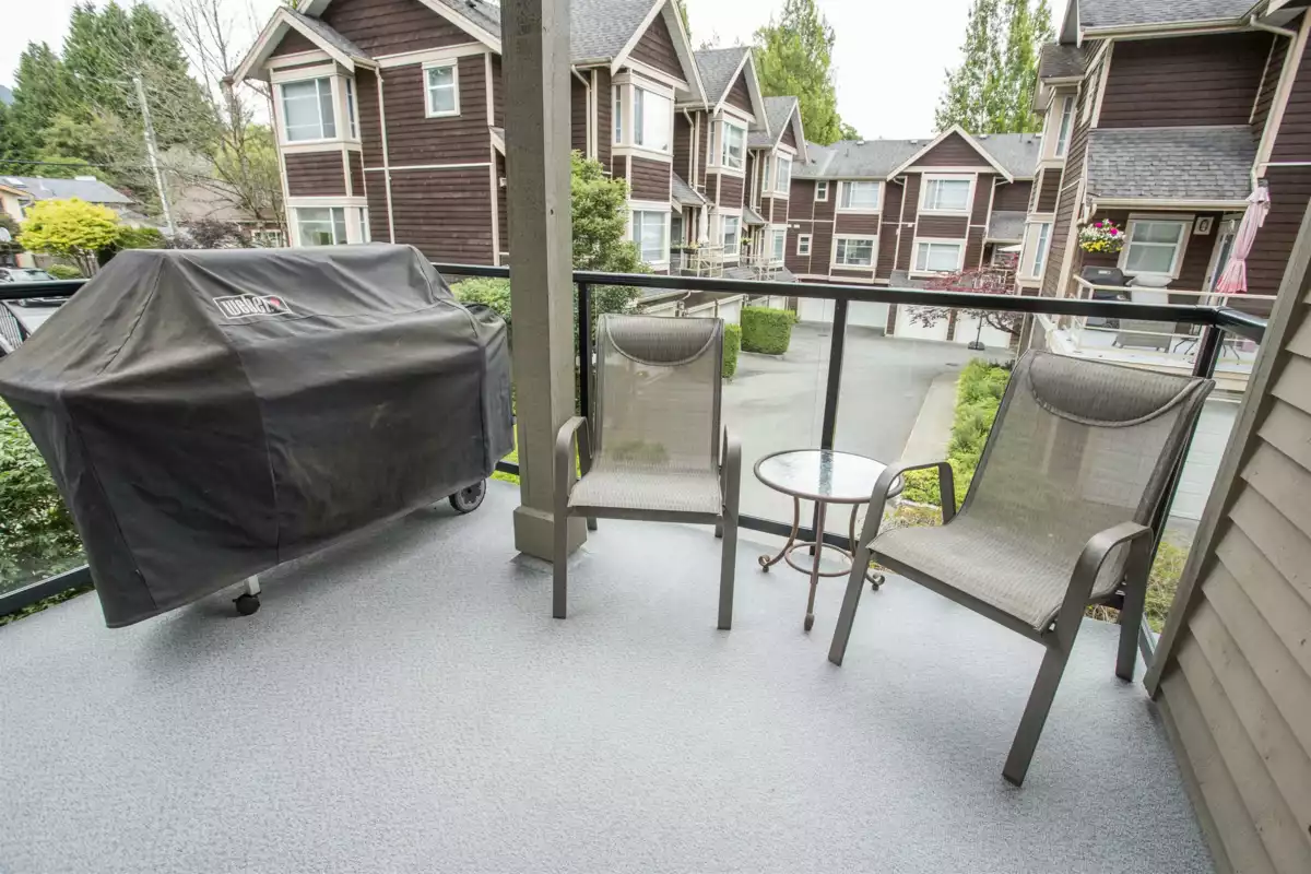 Outdoor Patio Photo of 10 3150 Sunnyhurst Road, North Vancouver, BC
