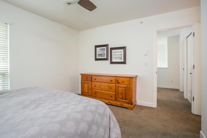 Powder Room Photo of 10 3150 Sunnyhurst Road, North Vancouver, BC