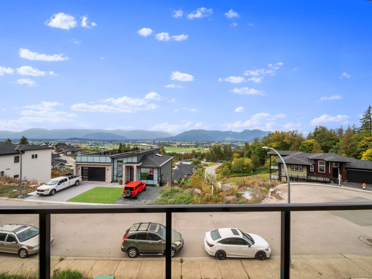 Family Room Photo of 8204 Harvest Place, Chilliwack, BC