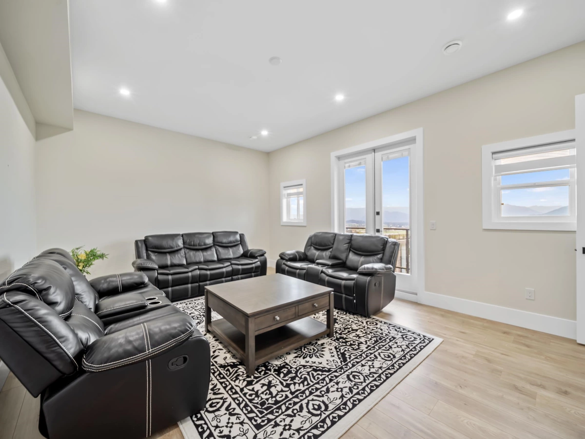 Powder Room Photo of 8204 Harvest Place, Chilliwack, BC