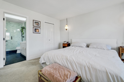 Guest Bathroom Photo of 5681 47a Avenue, Delta, BC