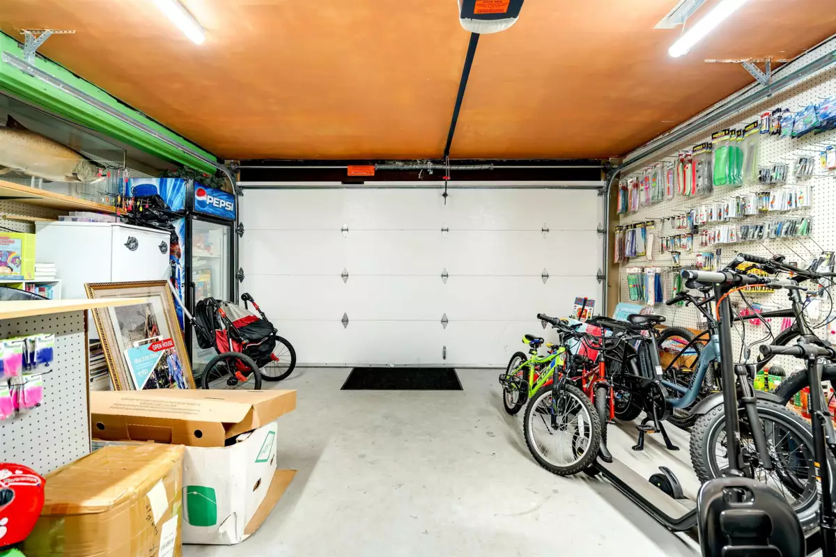 Office / Den Photo of 14596 89 Avenue, Surrey, BC