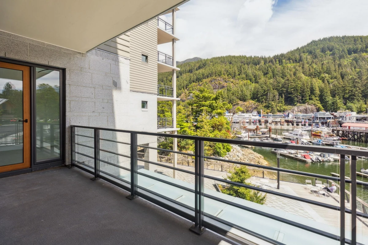Bedroom 3 Photo of 503 6707 Nelson Avenue, West Vancouver, BC