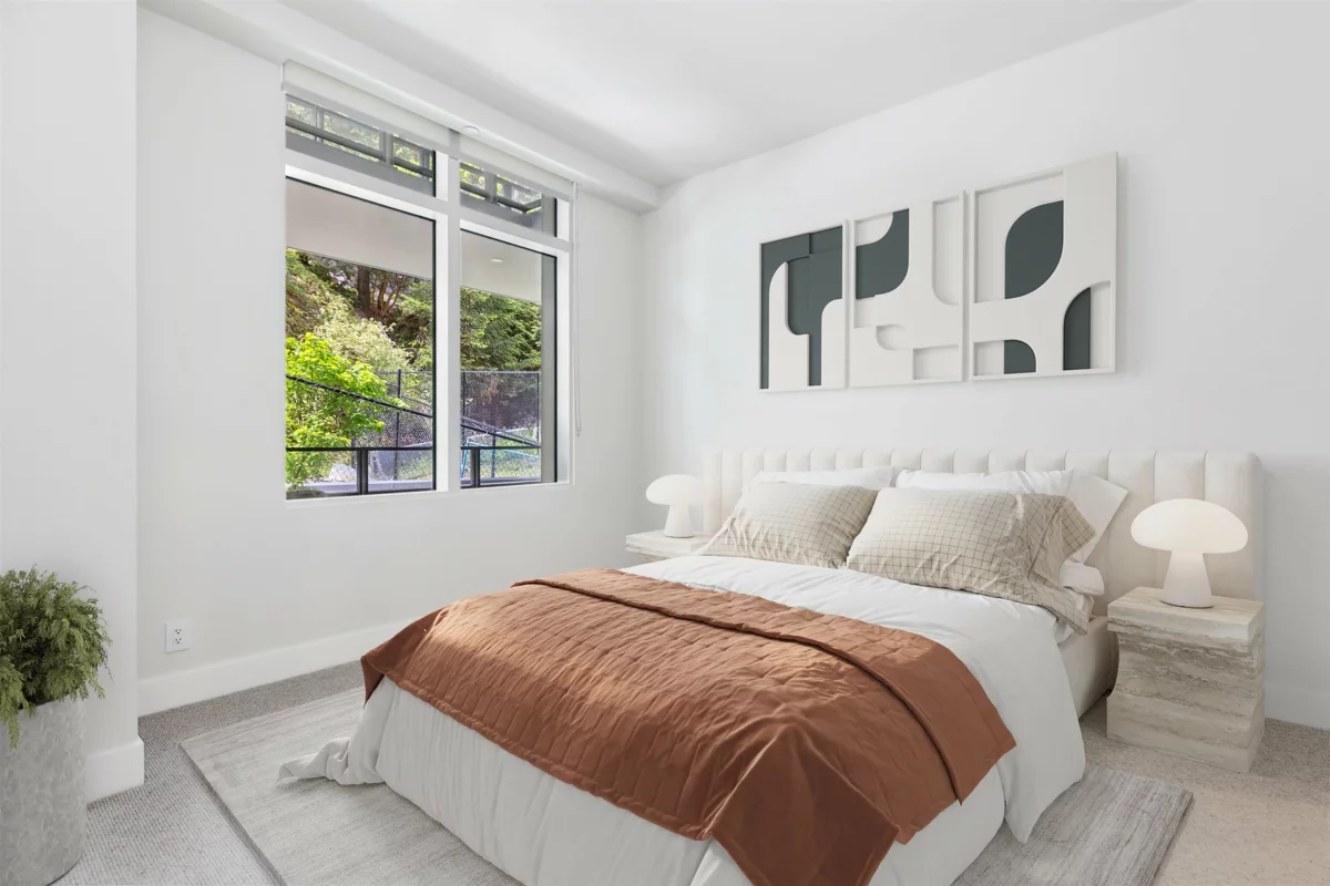 Kitchen Island Photo of 503 6707 Nelson Avenue, West Vancouver, BC