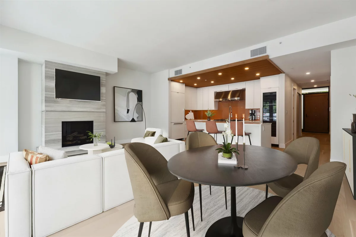 Living Room Photo of 503 6707 Nelson Avenue, West Vancouver, BC