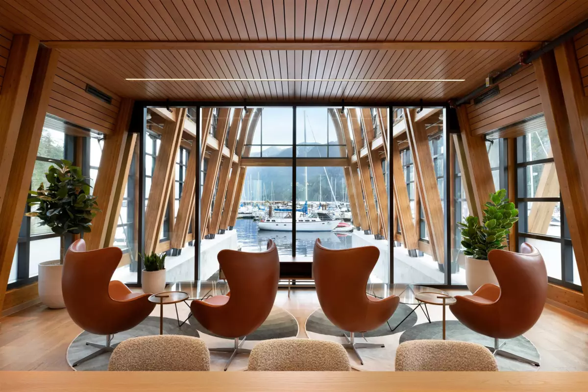 Mudroom Photo of 503 6707 Nelson Avenue, West Vancouver, BC