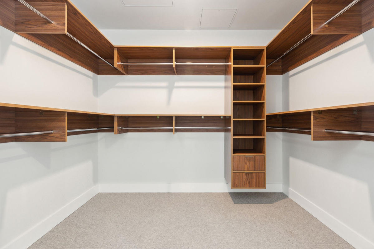 Pantry Photo of 503 6707 Nelson Avenue, West Vancouver, BC