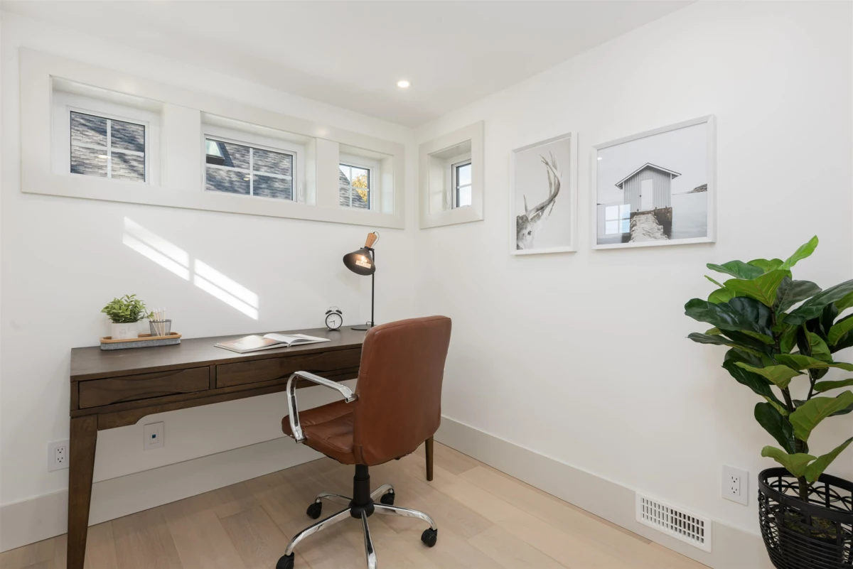 Breakfast Nook Photo of 1 375 E 33rd Avenue, Vancouver, BC